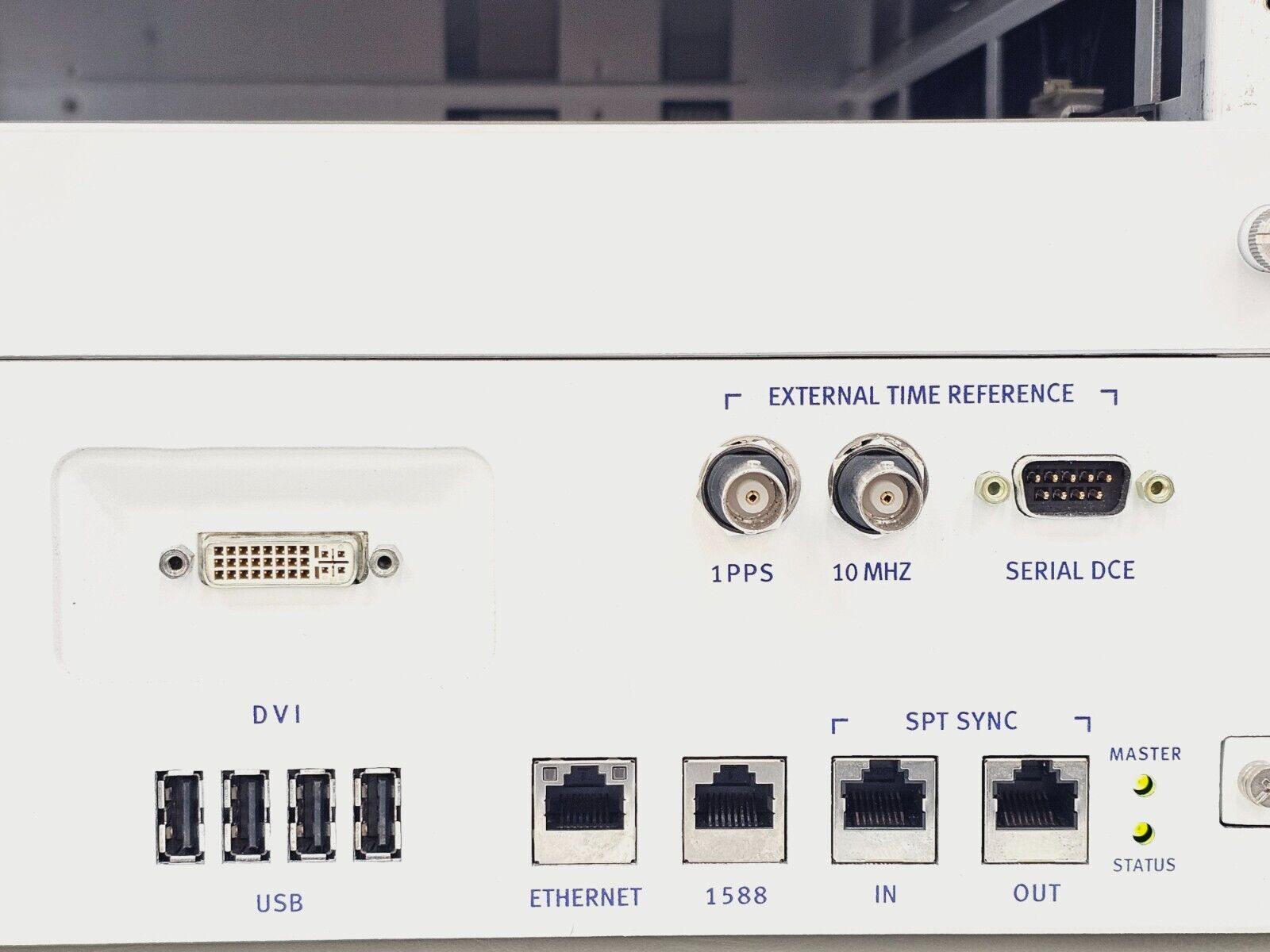 Spirent SPT-N4U-220 2-Slot Chassis Base Model + 10G Ethernet Module MX2-10G-S8