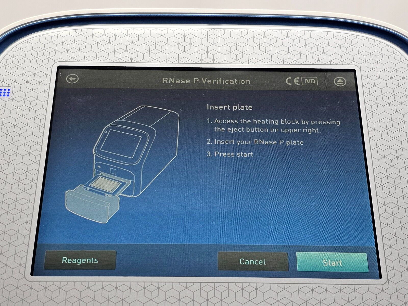 Applied Biosystems QuantStudio 5 Dx Real-Time PCR Instrument 96-Well 0.2ml Block