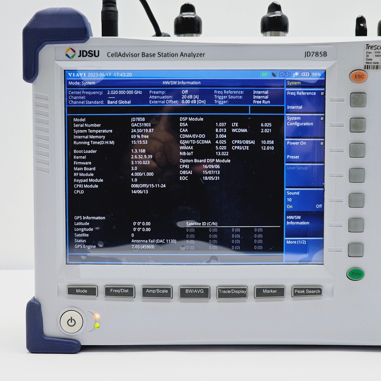 Viavi JDSU Calibrated JD785B CellAdvisor Base Station Analyzer 9kHz-8GHz + Acces