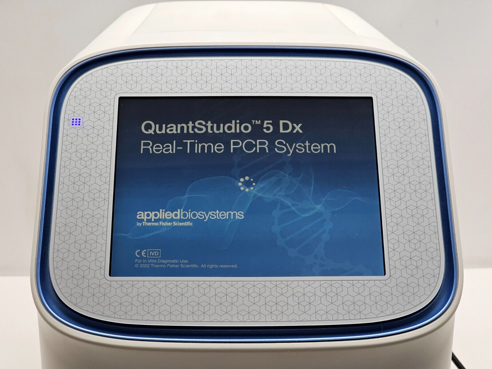 Applied Biosystems QuantStudio 5 Dx Real-Time PCR Instrument 96-Well 0.2ml Block