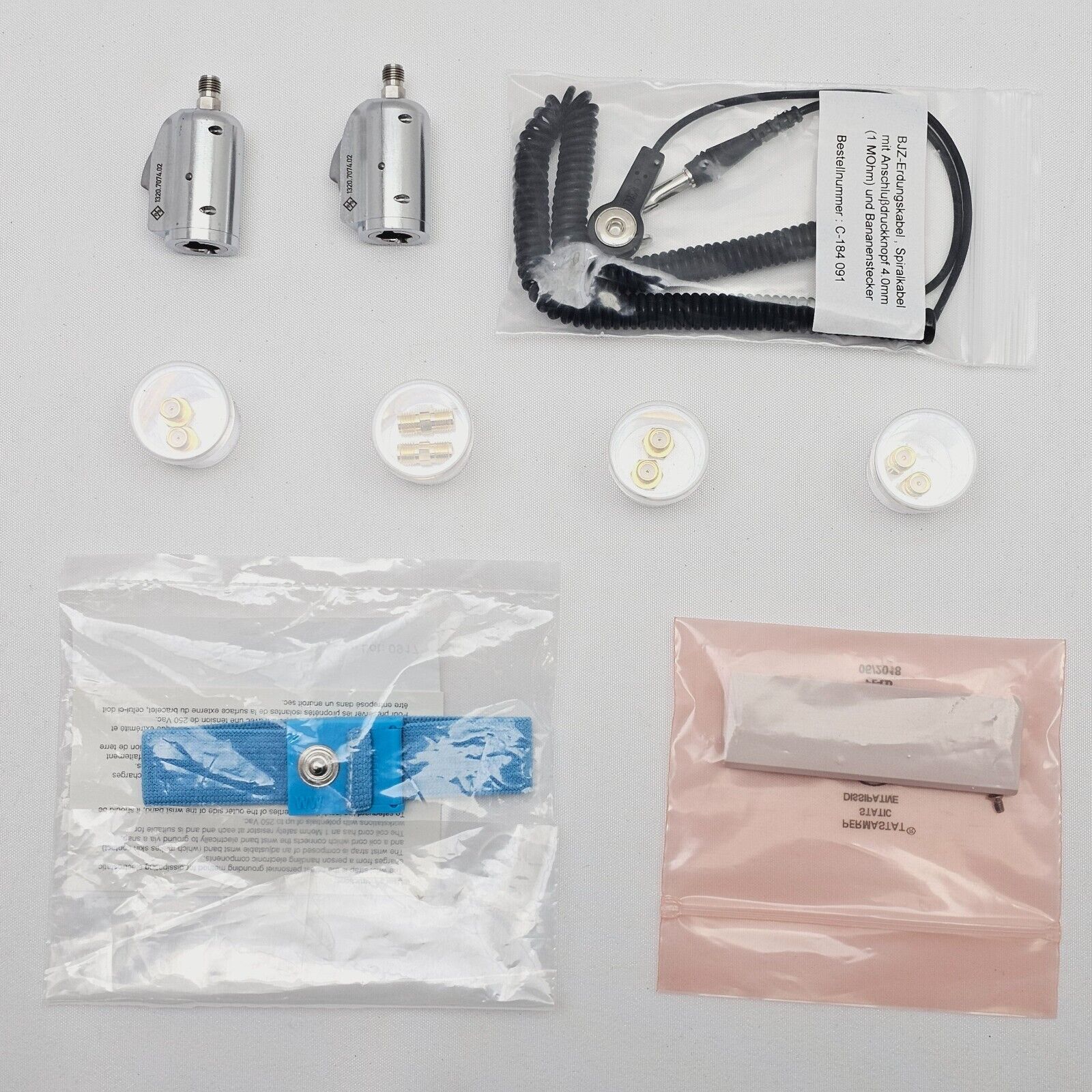 Rohde & Schwarz Accessory Kit 1320.7074.02 BNC-SMA Adapters upto 16 GHz RT-ZA16