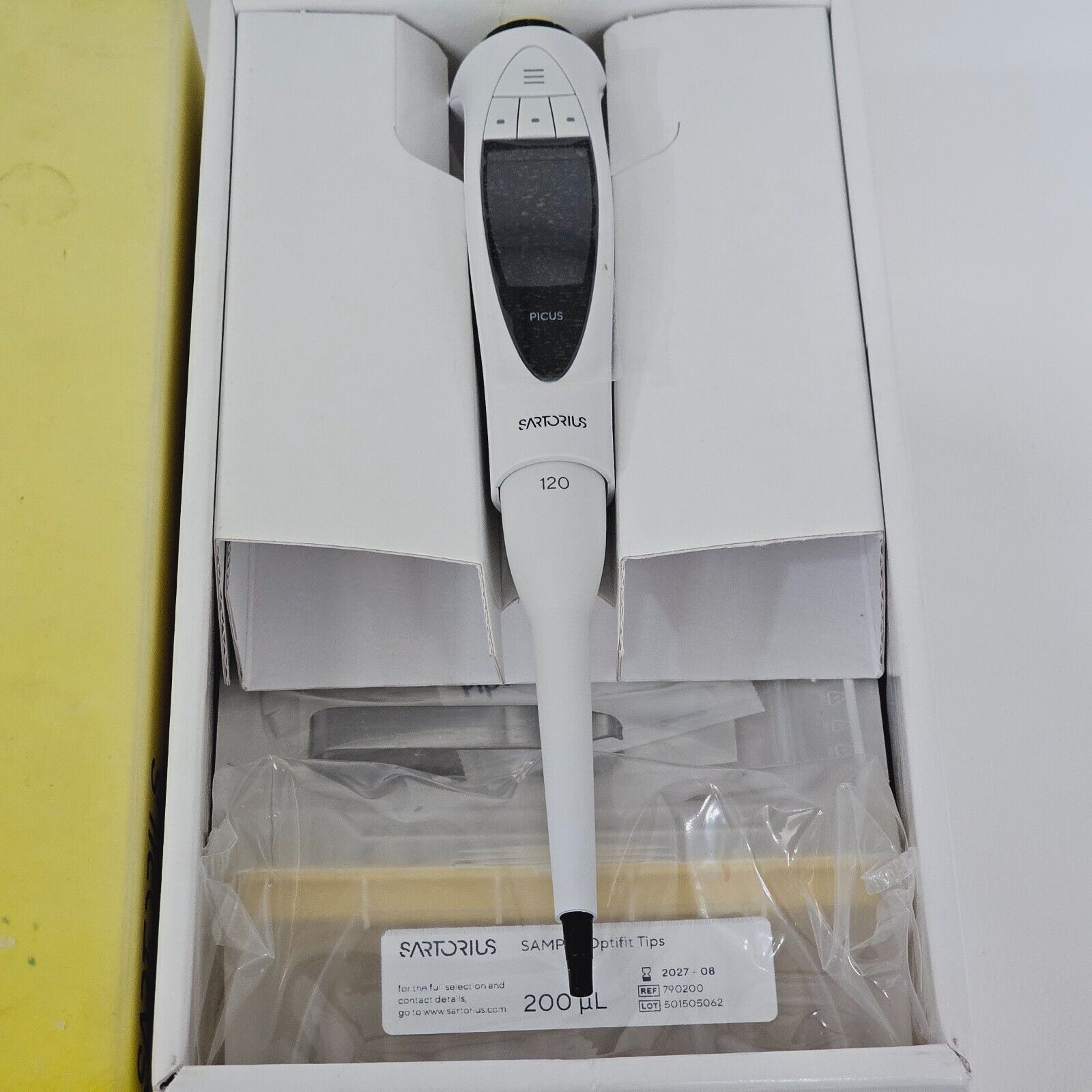 New Picus NXT Sartorius 1-Channel Electronic Pipette 5- 120 μl 735041