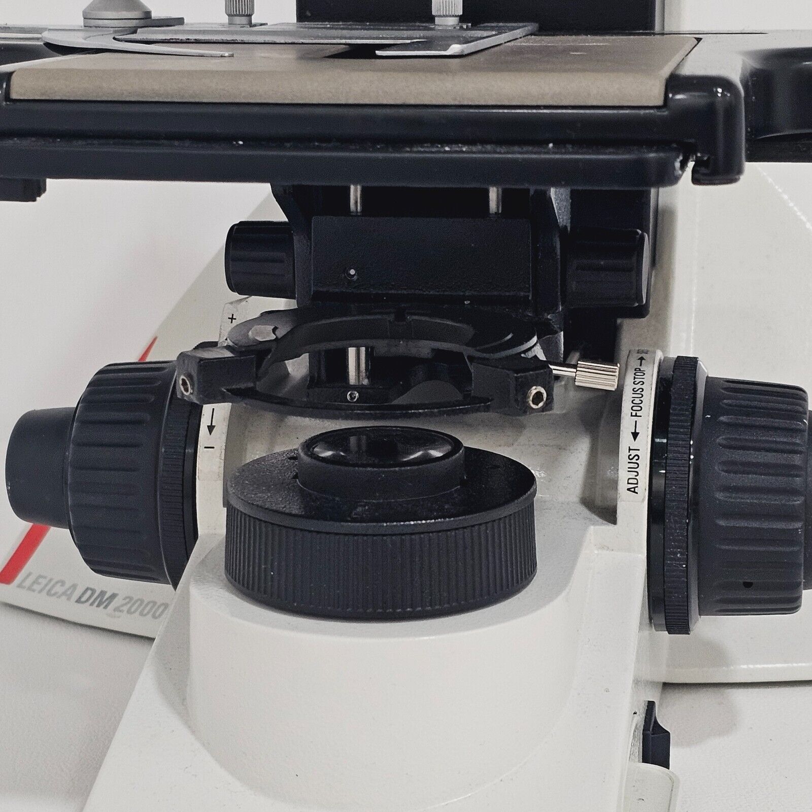 Leica DM2000 LED Microscope 11888138 MFD 2013 DM 2000