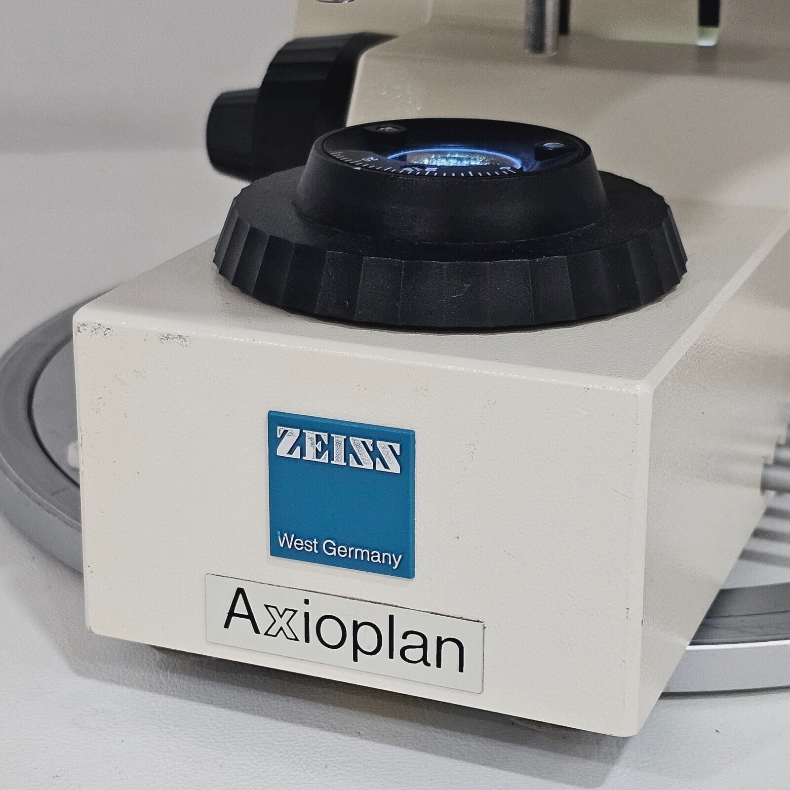 ZEISS Axioplan El-Einsatz Microscope 451887 IK-HR1D Camera + 5 Objectives &.....