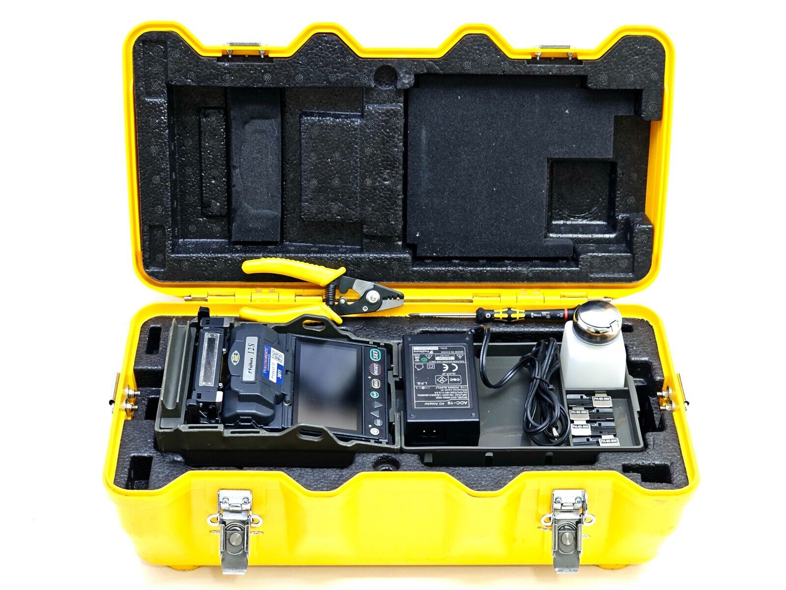 Fujikura 12S SM MM Fiber Fusion Splicer + CT-30 Cleaver & Fiber Holders ARC 1404