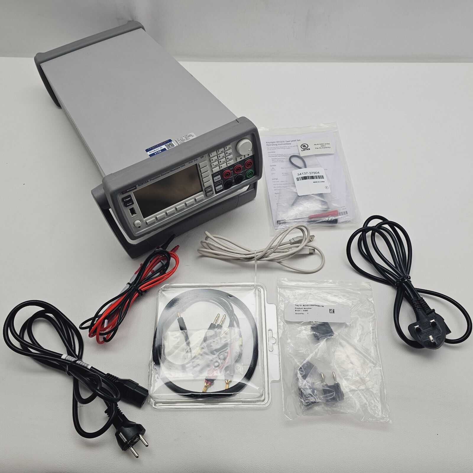 Keysight B2912A Precision Source/Measure Unit 2 ch 10 fA 210 V 3 A DC/10.5 A Pul