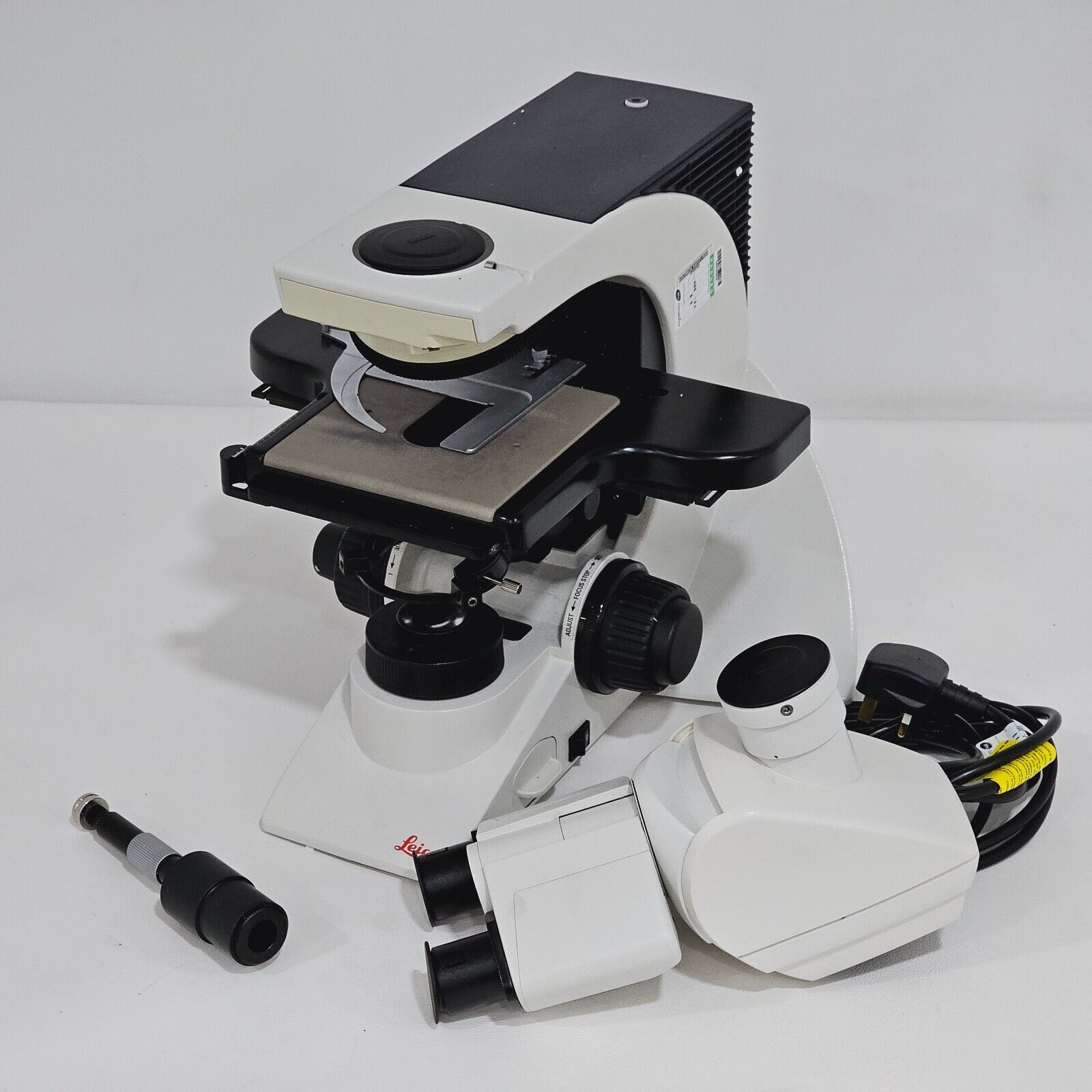 Leica DM2000 LED Microscope 11888138 MFD 2013 DM 2000