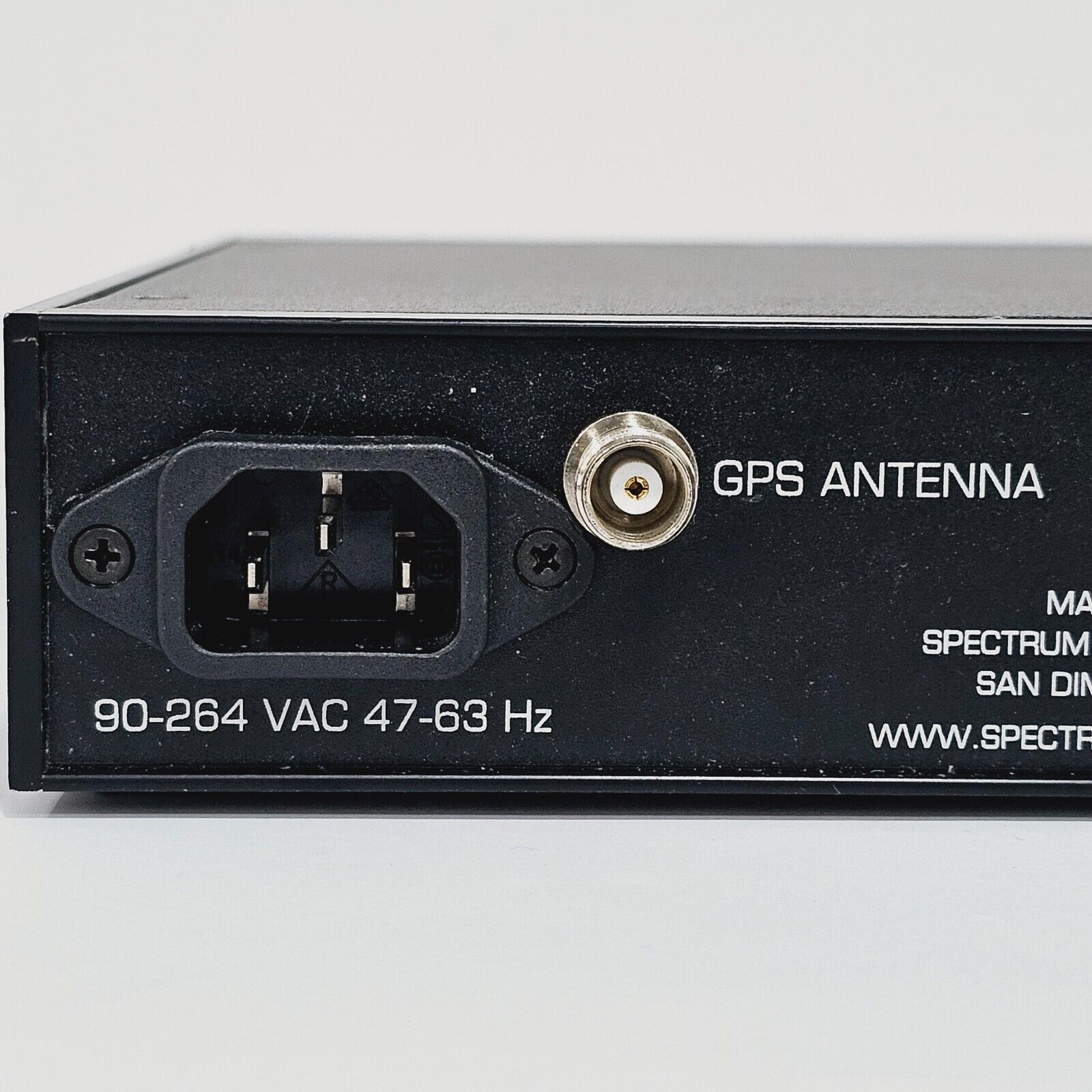 Spectrum Instruments TM-4M Time & Frequency Reference System