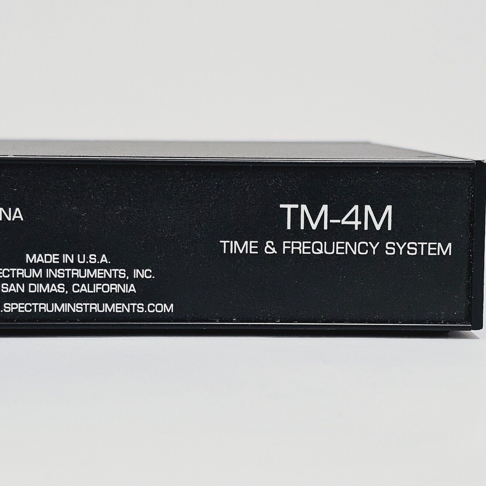 Spectrum Instruments TM-4M Time & Frequency Reference System